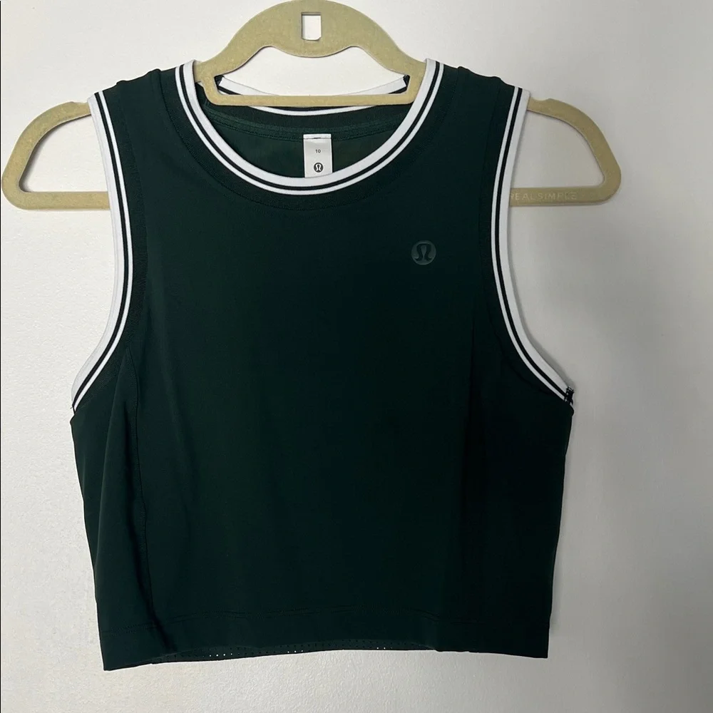 Lululemon Varsity Scoop-Neck Cropped Tennis Tank Top *Medium Support, B/C Cup
